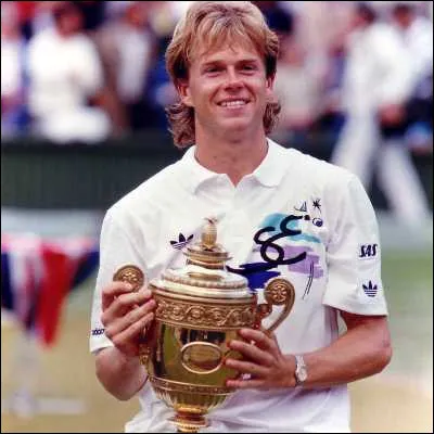 Quel trophée le tennisman Stefan Edberg a-t-il remporté en 1983 alors quil était encore en juniors ?
