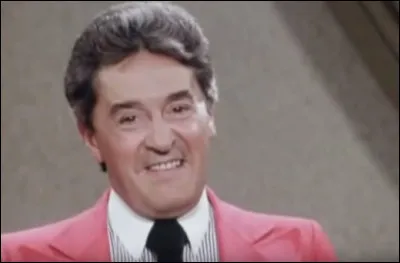 Qui est cet humoriste, auteur du sketch '''La panse de brebis farcie'' ?