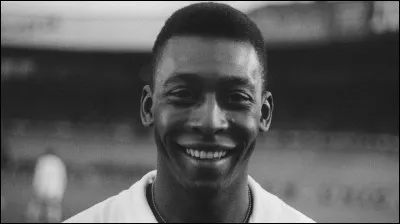 Pelé : Quelle information est inexacte ?