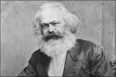 Karl Marx : Quelle information est inexacte ?