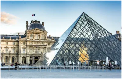 Le Louvre : Quelle affirmation est inexacte ?
