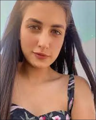 Quel est le nom de cette actrice ?