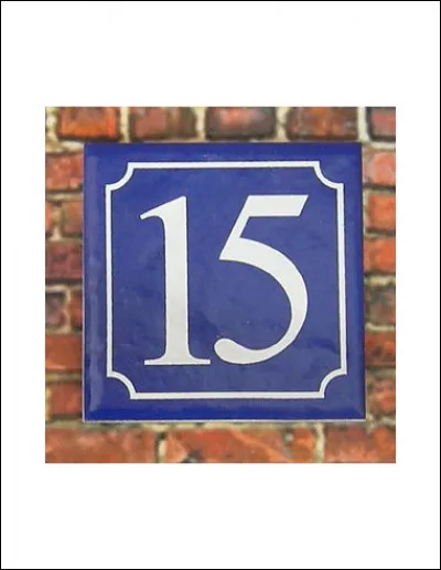 Un quiz propose 15 questions. Il y a 5 possibilités de réponse à chaque question. Quel score probable obtiendrait-on si l'on répondait au hasard à chaque question ?