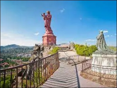 Vierge ( 23 ao&ucirc;t - 22 septembre) : Dans quelle ville fran&ccedil;ais peut-on admirer cette statue repr&eacute;sentant la Vierge Marie couronn&eacute;e d'&eacute;toiles ?