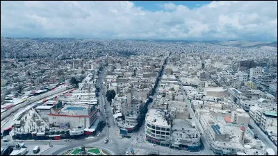 Zarqa : dans quel pays la ville de Zarqa, 1 million d'habitants, se trouve-t-elle ?