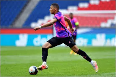 Quel est le prénom de Mbappé ?
