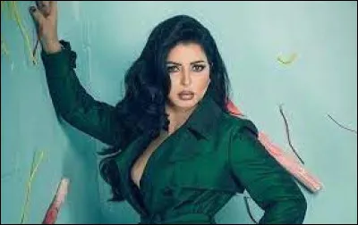 Quel est le nom de cette actrice ?