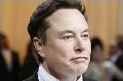 Qui est ce homme qui a la plus grande fortune du monde en 2022 ?