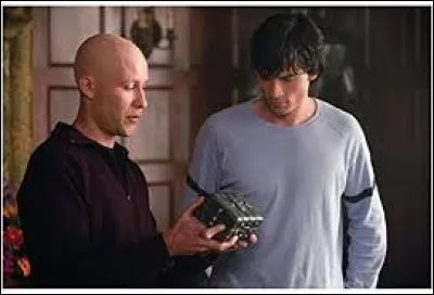 Quel évènement va enclencher une amitié entre Clark Kent et Lex Luthor ?