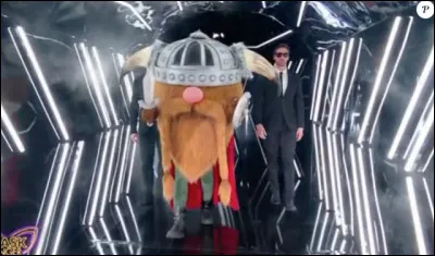 Qui était derrière le costume du viking et qui a été démasqué le mardi 20 septembre 2022 ? Ainsi, il rejoindra les 4 autres enquêteurs.