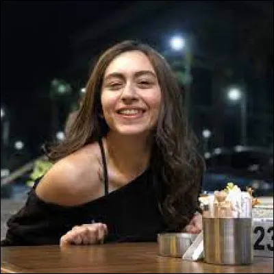 Quel est le nom de cette actrice ?