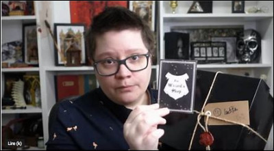 Qui est cette youtubeuse ?