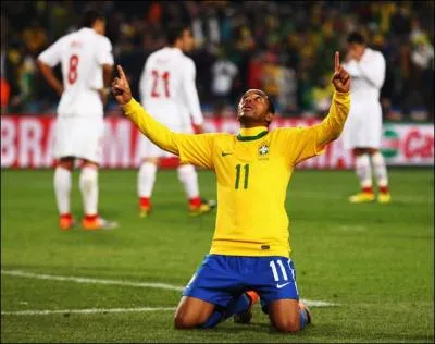 Dans quel club volue ce trs bon attaquant brsilien ?