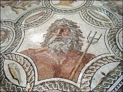 Qui va désigner Poséidon comme étant plus âgé que Zeus ?