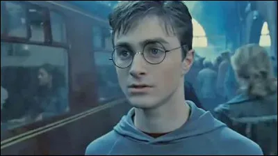 Quel élève a perdu ses parents car ils ont été torturés ?