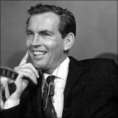 Christiaan Barnard est célèbre pour avoir réussi la première transplantation cardiaque à partir d'un coeur humain : en quelle année était-ce ?