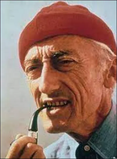 En 1956, un film réalisé par Jacques-Yves Cousteau et Louis Malle reçoit la Palme d'or lors du Festival de Cannes. ''Le Monde du silence'' est l'une des toutes premières uvres réalisées en caméra sous-marine. Connaissez-vous le nom du bateau du célèbre commandant au bonnet rouge ?
