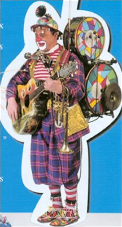 Un seul homme pour de nombreux instruments de musique ! C'est un [homme-or...estre].