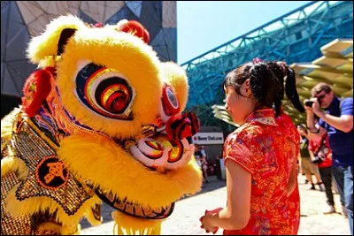 Que se passe-t-il traditionnellement lors du 2e jour suivant le Nouvel An chinois ?