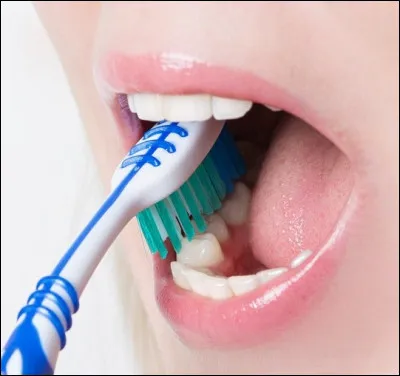 À quelle fréquence brosses-tu tes dents ?