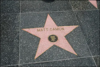 Parmi ces com&eacute;diens, qui n'a pas son &eacute;toile sur le Hollywood Walk of Fame ?