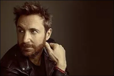 Quel DJ français produit le titre "Love Don't Let Me Go" chanté par Chris Willis ?