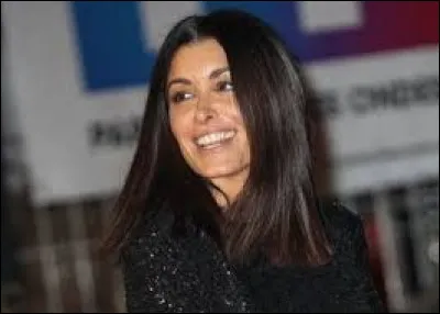 Comment se nomme le premier album studio de Jenifer ?