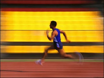 Cet homme est un Super Premium au long __ !