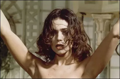 Qui est cette actrice qui joue le r&ocirc;le de ''O'' dans le film ''Histoire d�O'' r&eacute;alis&eacute; par Just Jaeckin en 1975 ?