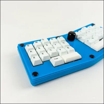 La probabilité d'obtenir une somme égale à 10 en lançant deux dés non pipés simultanément est égale à 1/12.