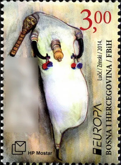 Poste croate à Mostar (Bosnie) > La tradition voudrait qu'elles fussent au nombre de 7, en Égypte : ici, on en a rajouté 3 !