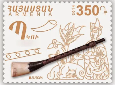 Arménie > Voici un instrument pourvu d'une corne de bovidé en guise de pavillon. Comment se nomme-t-il ?