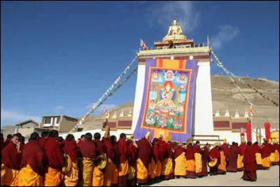 En 2005, dans quel pays cette célébration débutait-elle le 8 février ?