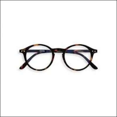 Les lunettes servent à mieux voir.