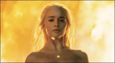 "Blonde platine, elle fait sa Khaleessi/ Dragon dans la queue, je l'encendre". On est pas sûr que Damso ait tout capté de Game of Thrones, mais ce qui est certain, c'est que ça l'a plutôt inspiré. Dans quel morceau, extrait de l'album "Batterie Faible" (2016), le Belge rappe-t-il cela ?