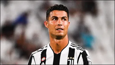 Quel est le prénom du célèbre footballeur Ronaldo ?
