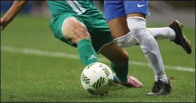 Quelle équipe de football à remporté cinq fois la Coupe du monde ?