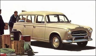 Cette familiale des années 60 disposait d'un vaste volume de chargement. Quel est ce modèle assez populaire ?