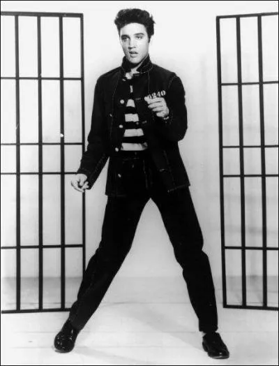 Il est l'interprte de' jailhouse rock' c'est ... .