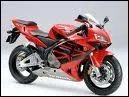 Quelle est la marque de cette moto, la CBR 600 RR ?
