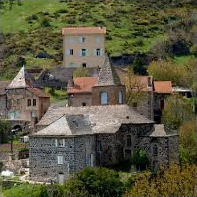 Petit village d'Auvergne-Rhône-Alpes de 62 habitants, dans l'arrondissement de Largentière, La Rochette se situe dans le département ...