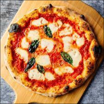 Quelle sorte de pizza a été confectionnée en premier ?