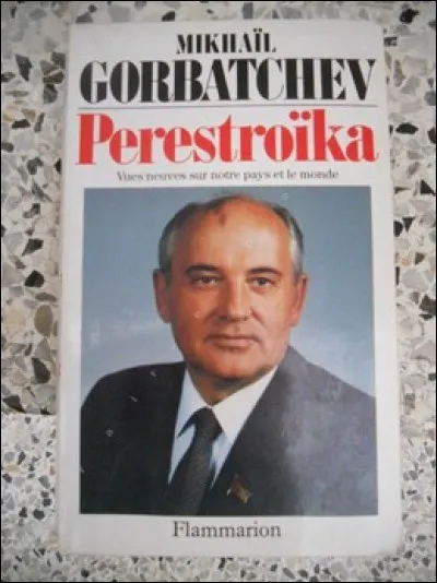 Que signifie perestroïka en russe ?