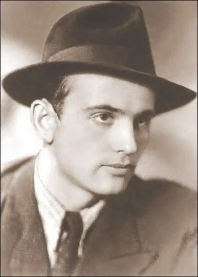 À Moscou dans les années 50, quelles études universitaires fait-il à Lomonossov ?