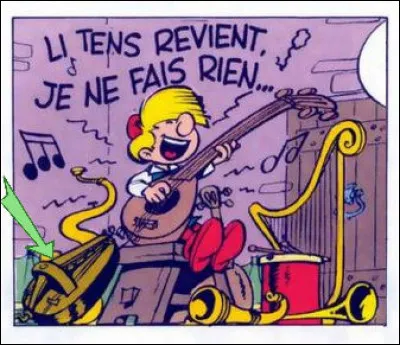 Pour &eacute;toffer la collection d'instruments de Pirlouit, que fait ici ce qui ressemble fort &agrave; une "vielle &agrave; roue" ?