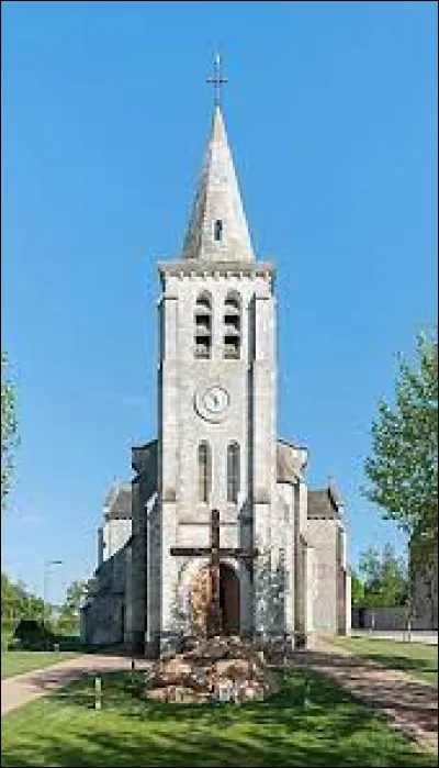Commune de l'aire d'attraction Montluçonnaise, bordée par le Cher, Saint-Genest se situe ...