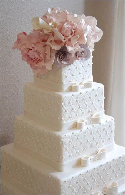 Quel objet blanc les adolescents offrent-ils pour déclarer leur flamme en ce jour ?