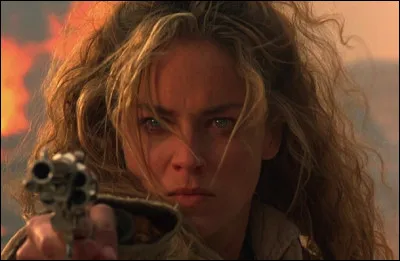 Qui est l'auteur et interprète de la chanson ''Elle a les yeux revolver'' ?