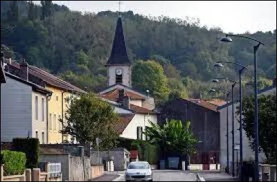 Nous sommes à présent à Malleloy, village de l'aire d'attraction Nancéenne, dans la vallée de la Mauchère, situé ...