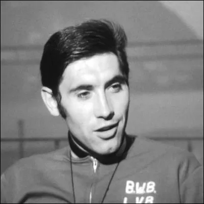 Quelle course cycliste, créée en 1892 et se courant généralement à la fin du mois davril, a été remportée cinq fois par Eddy Merckx ?